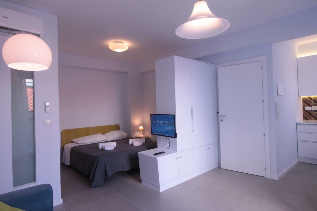 The Sea Rooms Letojanni Exterior photo