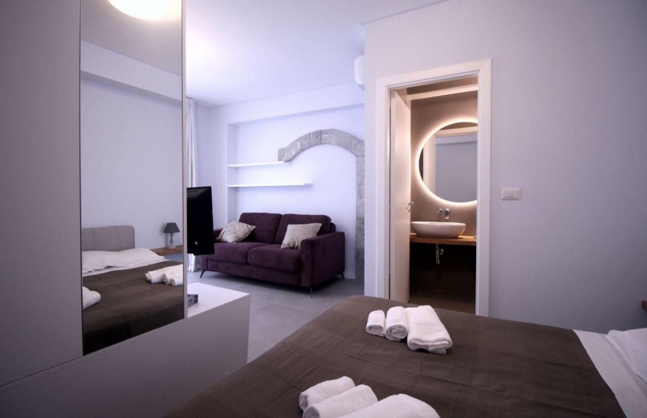 The Sea Rooms Letojanni Exterior photo