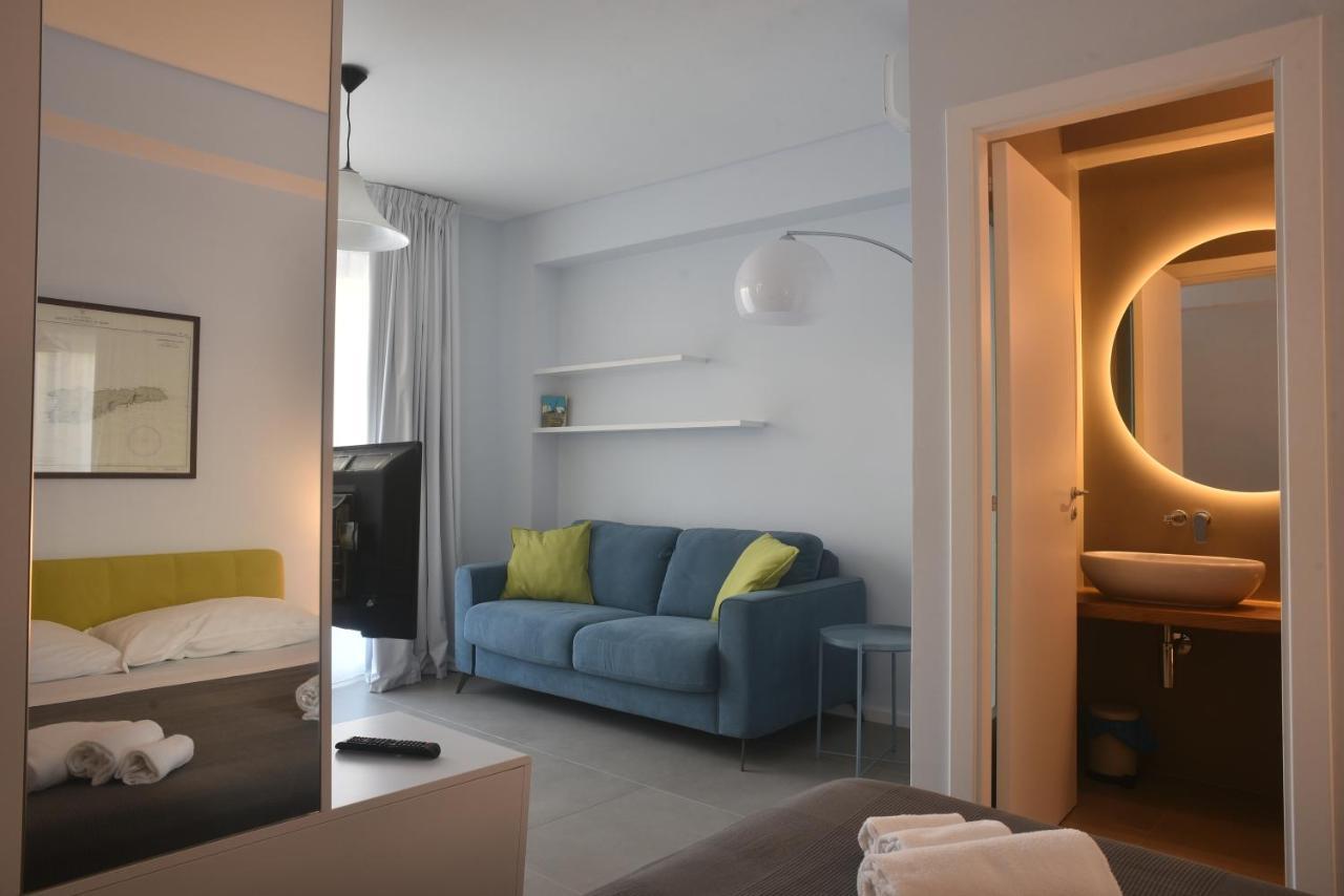 The Sea Rooms Letojanni Exterior photo